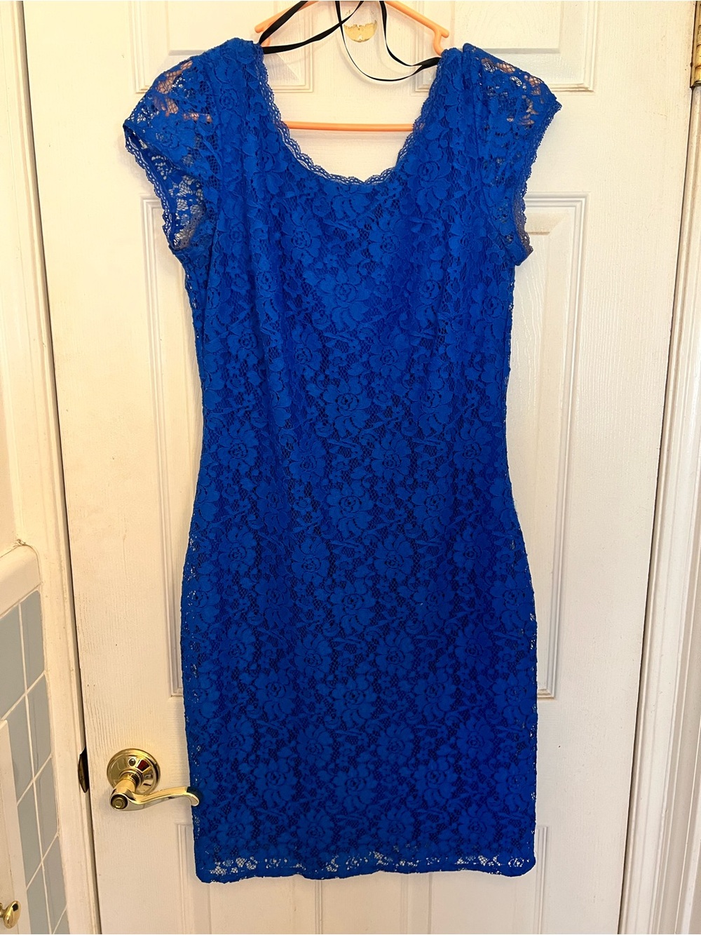 Laundry By Shelli Segal Cobalt Blue Lace Cap-Sleeve Sheath Dress